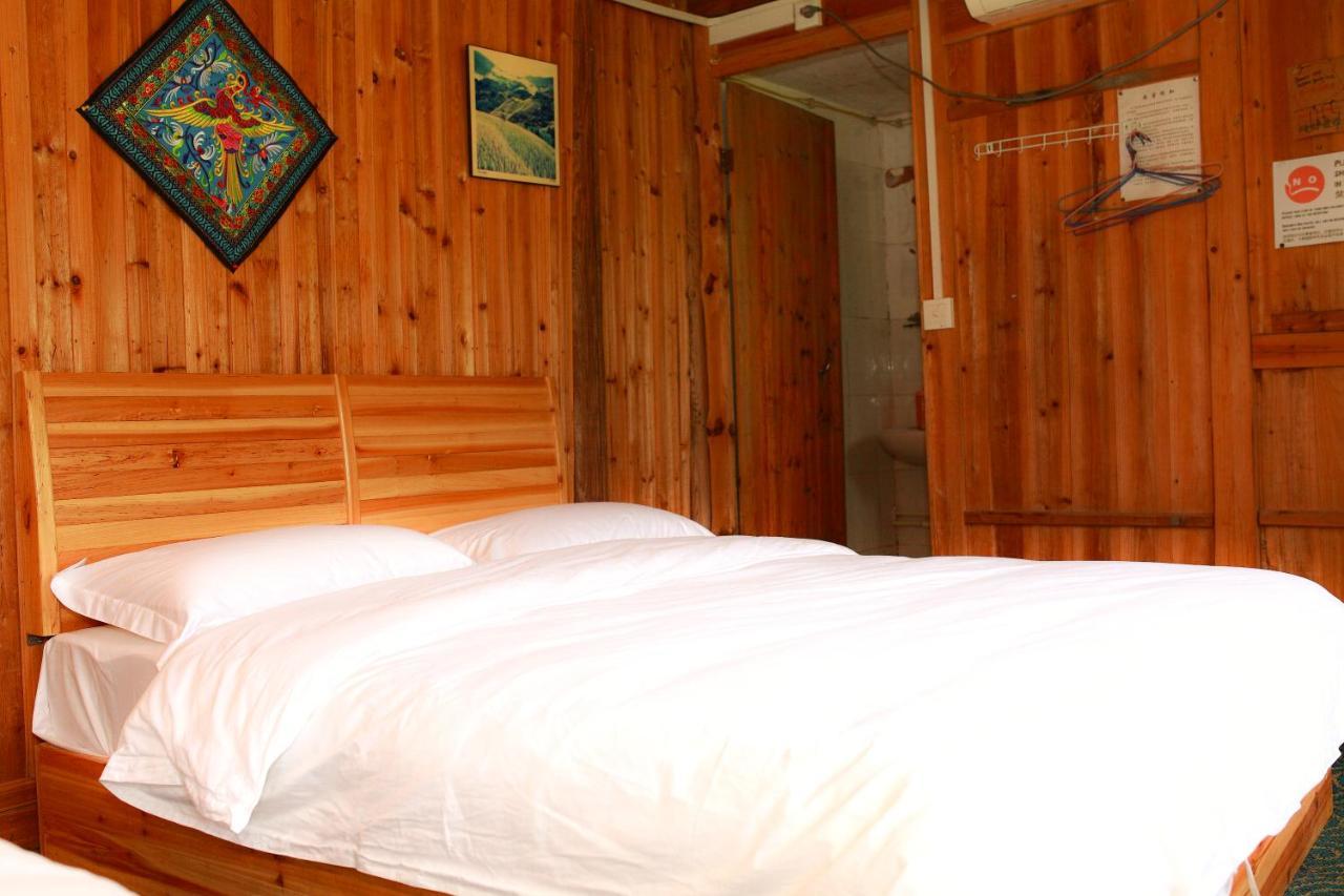 Dragon'S Den Hostel لونغشينغ المظهر الخارجي الصورة